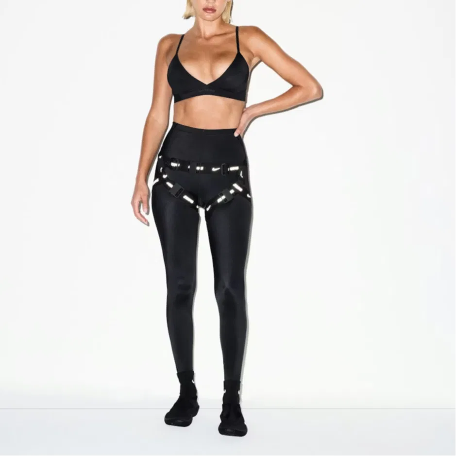 Женские быстросохнущие штаны с кулиской Skims Shine DRAWCORD 26' Quick Dry Pants, Nike, Black — фото 4