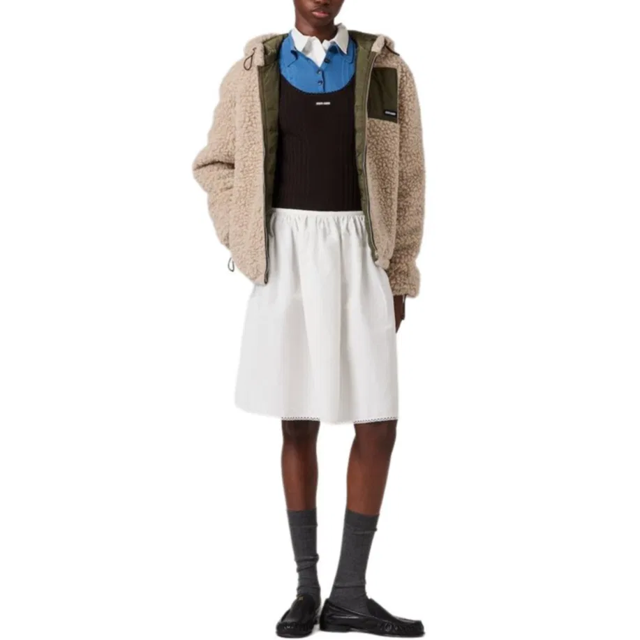 Женская куртка с капюшоном и молнией Miu Miu Logo-Patch, Black — фото 3
