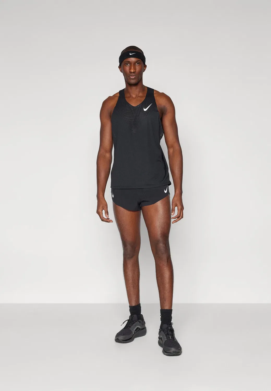 M nk dfadv aroswft singlet - top Nike Performance, Black/Summit White — фото 2