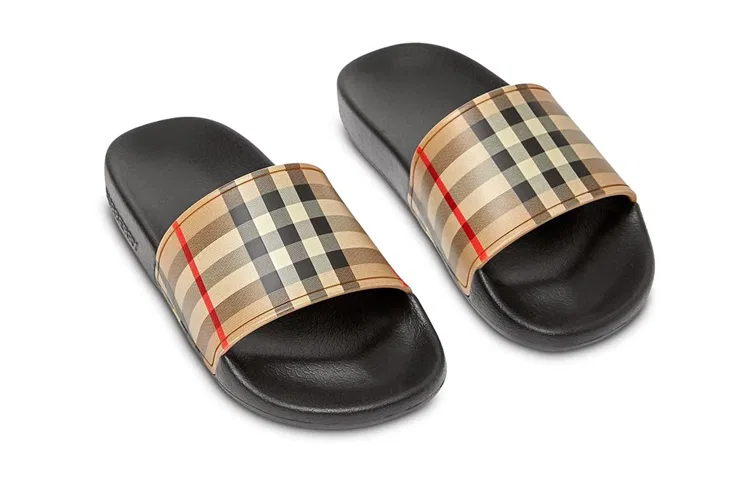 Детские тапочки для мальчиков с клетчатым принтом Burberry, Black Beige — фото 4
