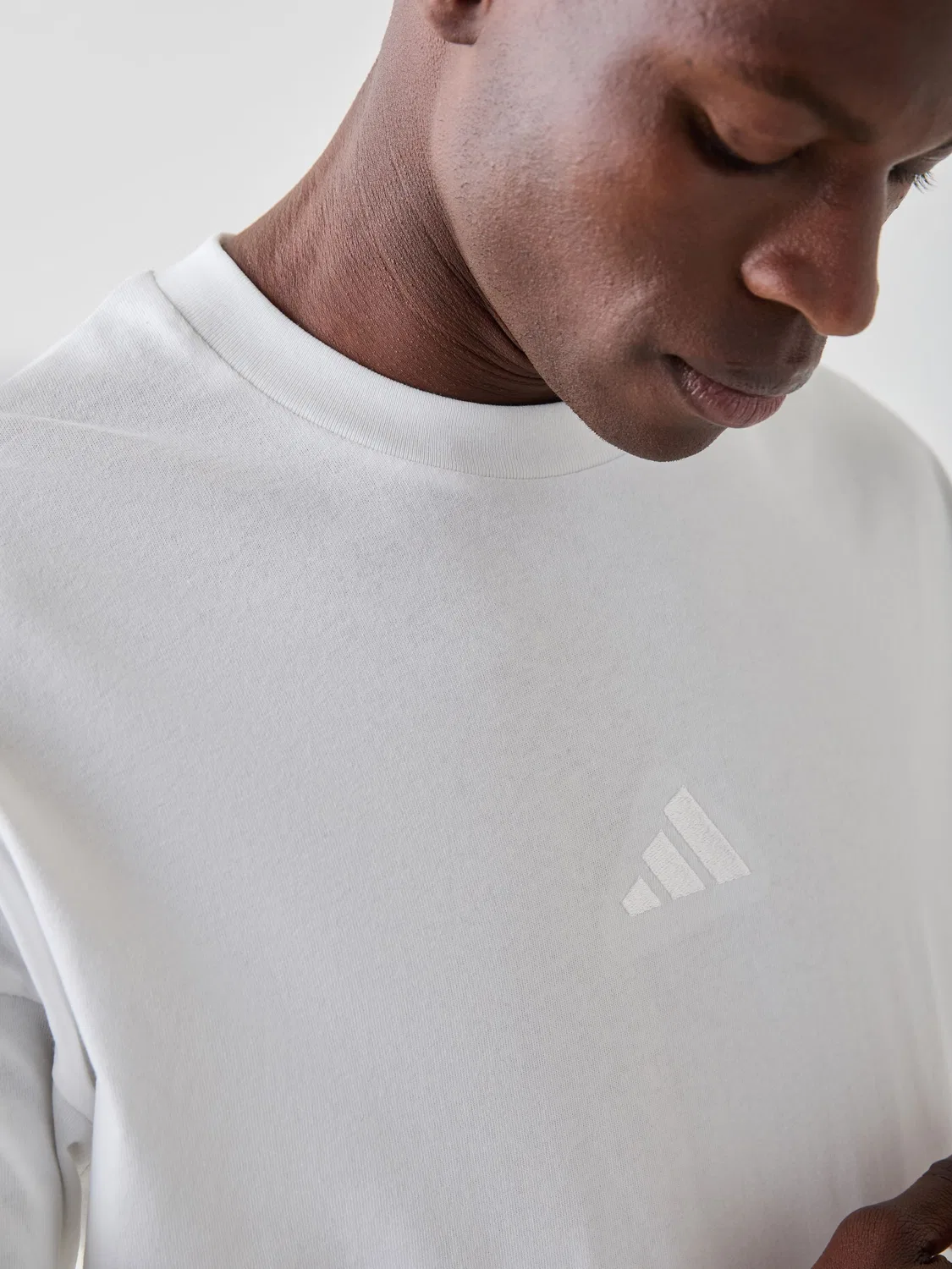 Футболка с длинным рукавом, свободный силуэт adidas, белый — фото 4