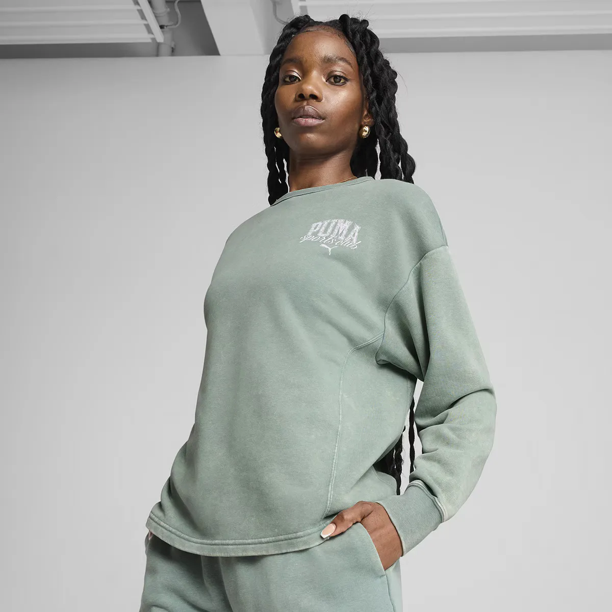 

Женская толстовка PUMA CLASS Comfort Washed Crew TR, зеленый