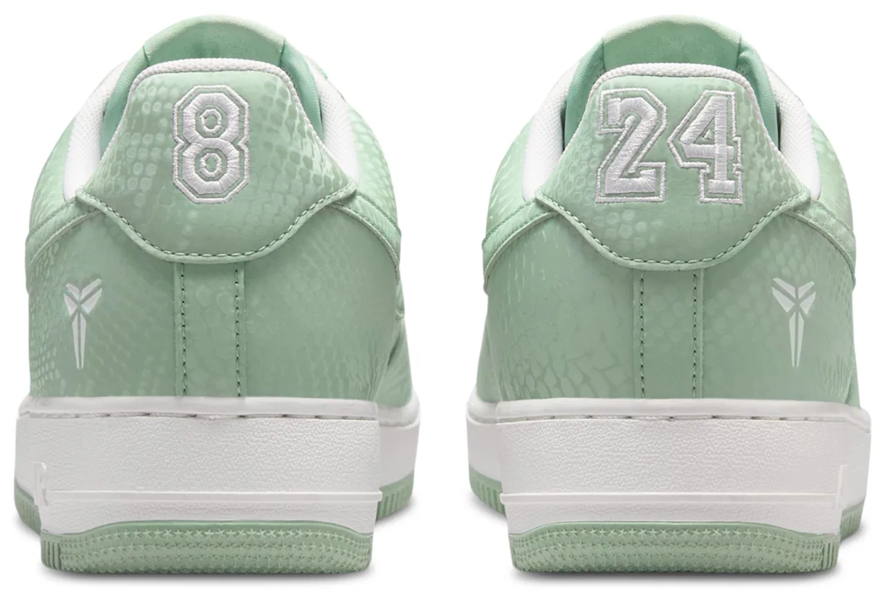 Кроссовки для мальчиков Kobe Air Force 1 Nike, цвет Summit White/Steam — фото 3