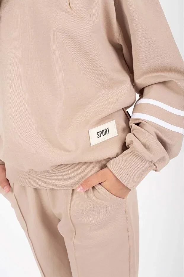 Детский спортивный комплект для девочек с принтом Sport Emblem Side Snap Mnk Baby&Kids, Beige — фото 3