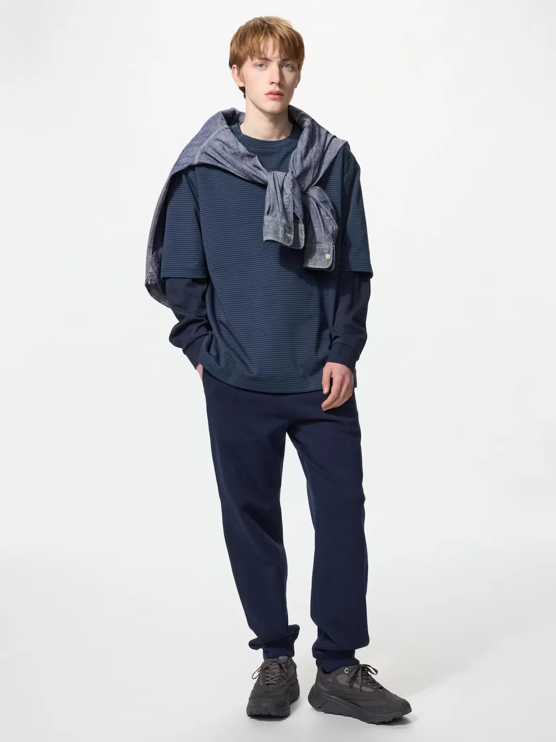 Спортивные штаны Uniqlo, для спорта/повседневной носки, темно-синий