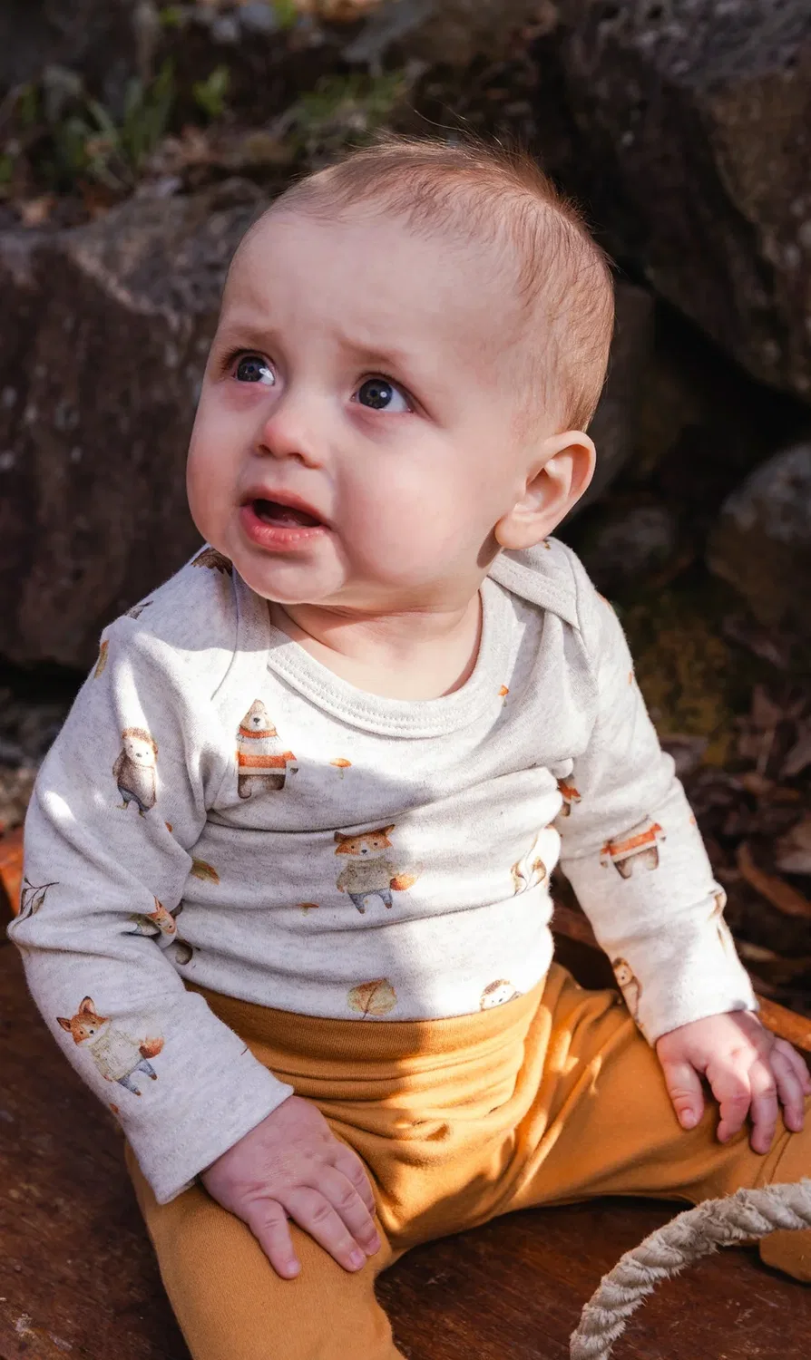 Детский боди-комбинезон с длинным рукавом с принтом Organic Cotton Onesie Beige Animal Print Deux par Deux, Beige Animal Print — фото 2
