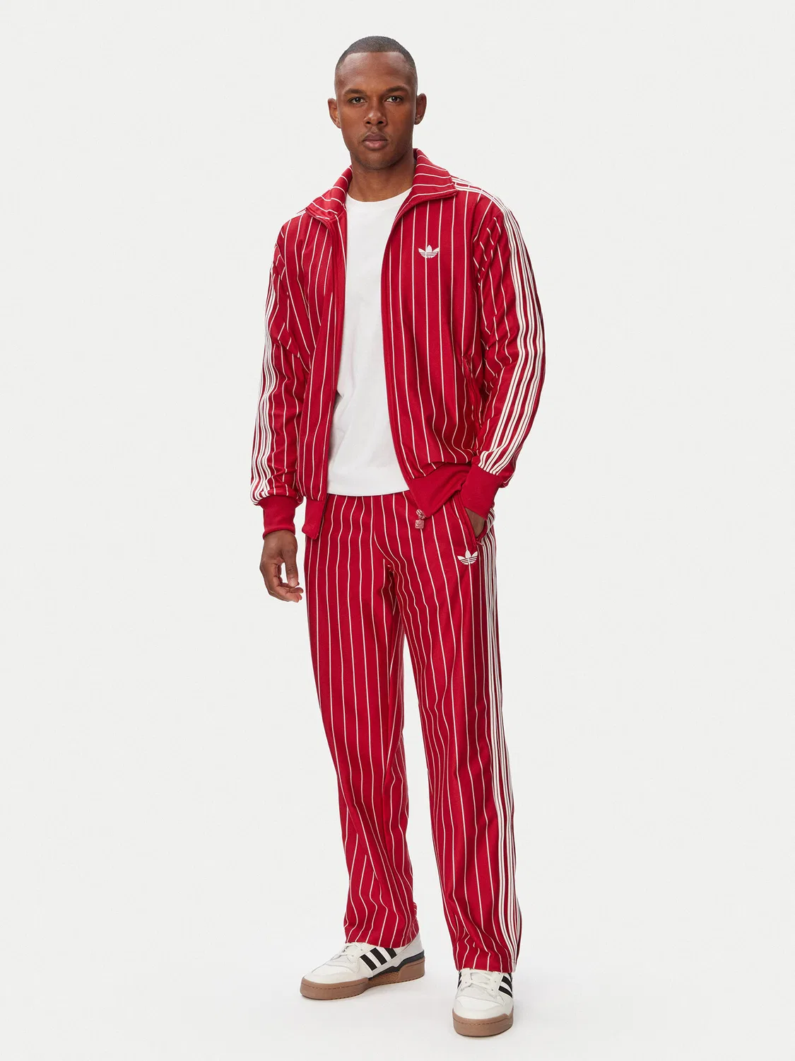 Мужские спортивные штаны стандартного кроя Firebrid Pinstripes Track Adidas, красный — фото 2