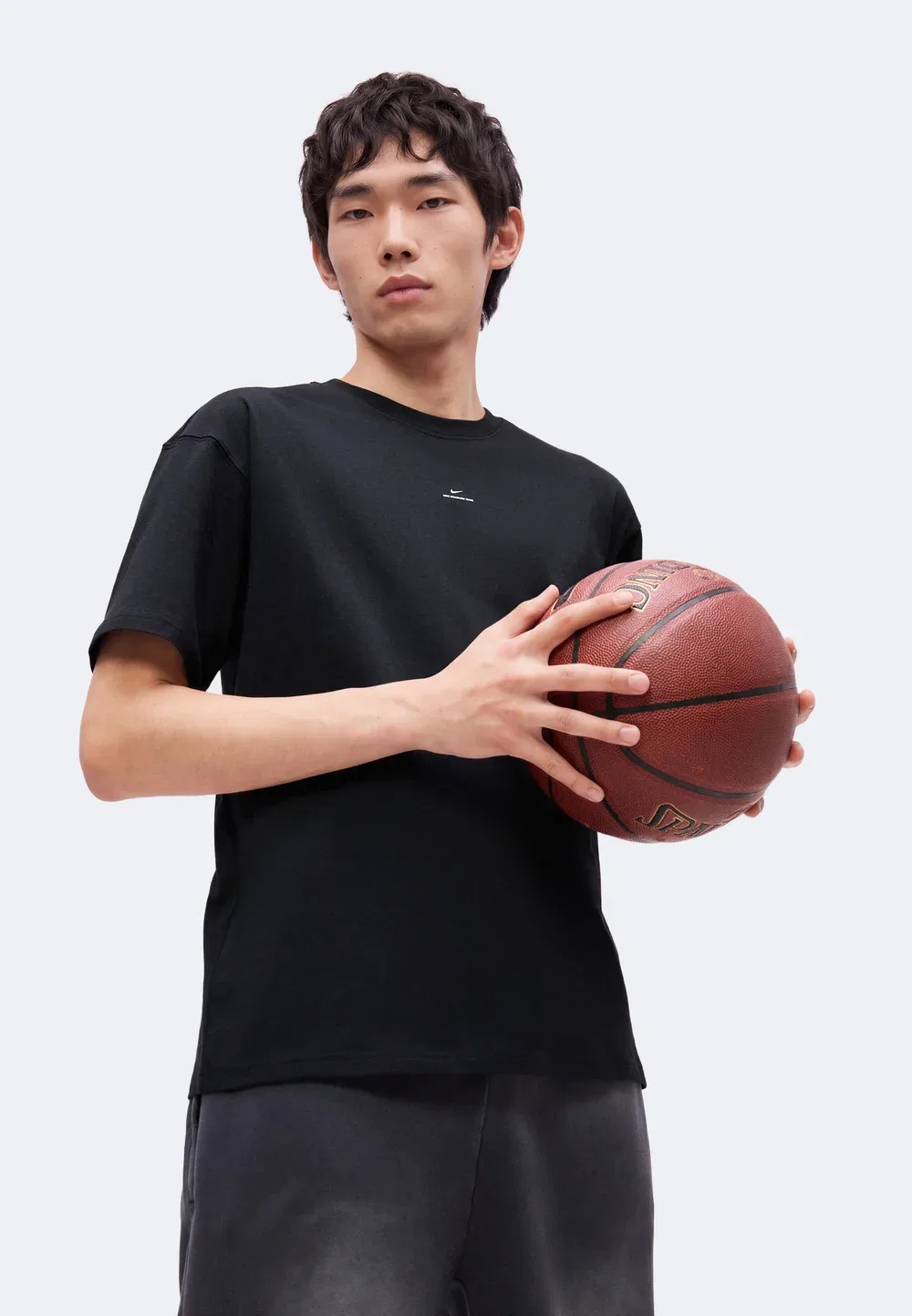 Стандартная спортивная футболка Nike Performance, Black/Pale Ivory — фото 4
