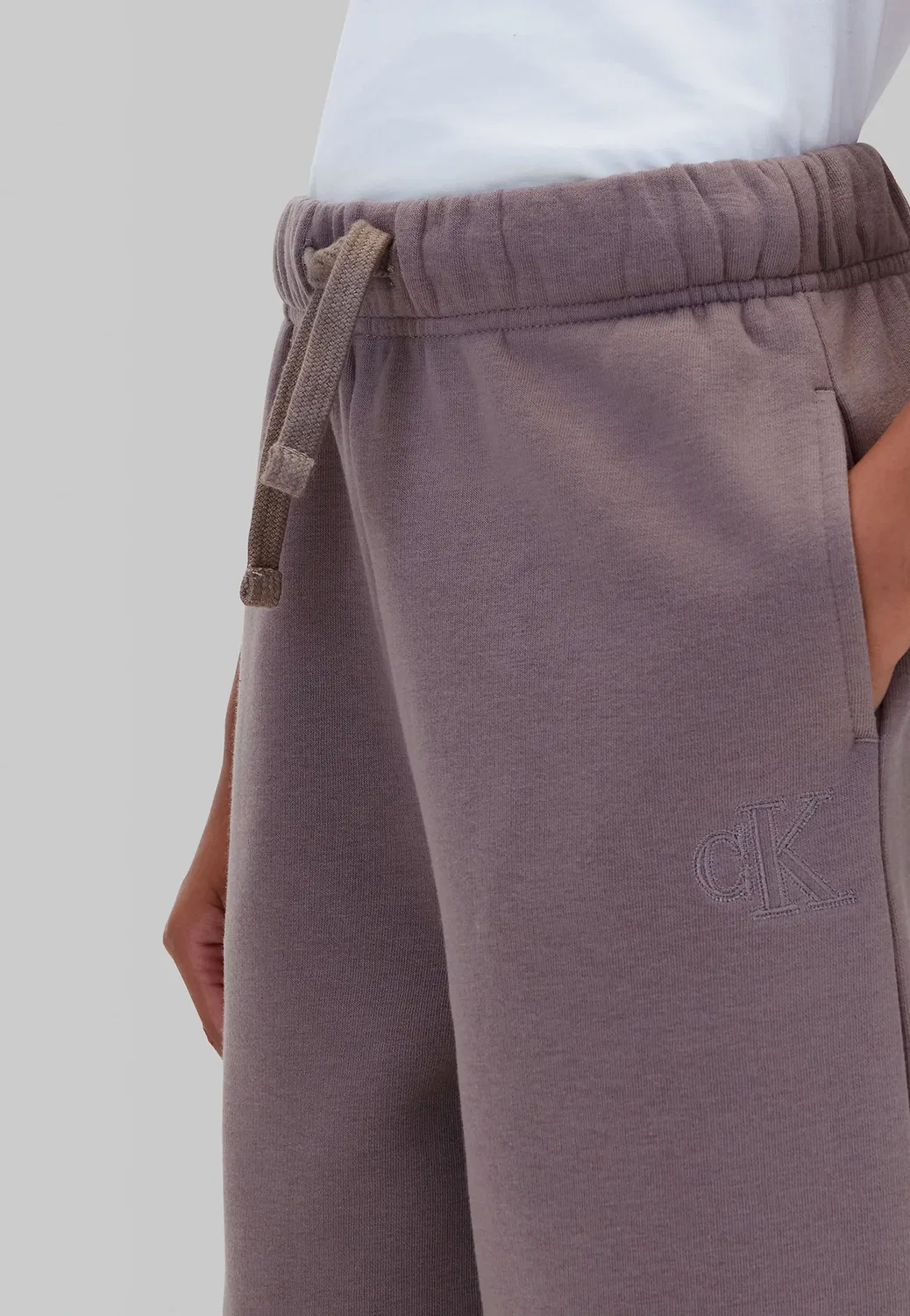 Детские спортивные штаны с широкими штанинами Calvin Klein Jeans, Iron — фото 4