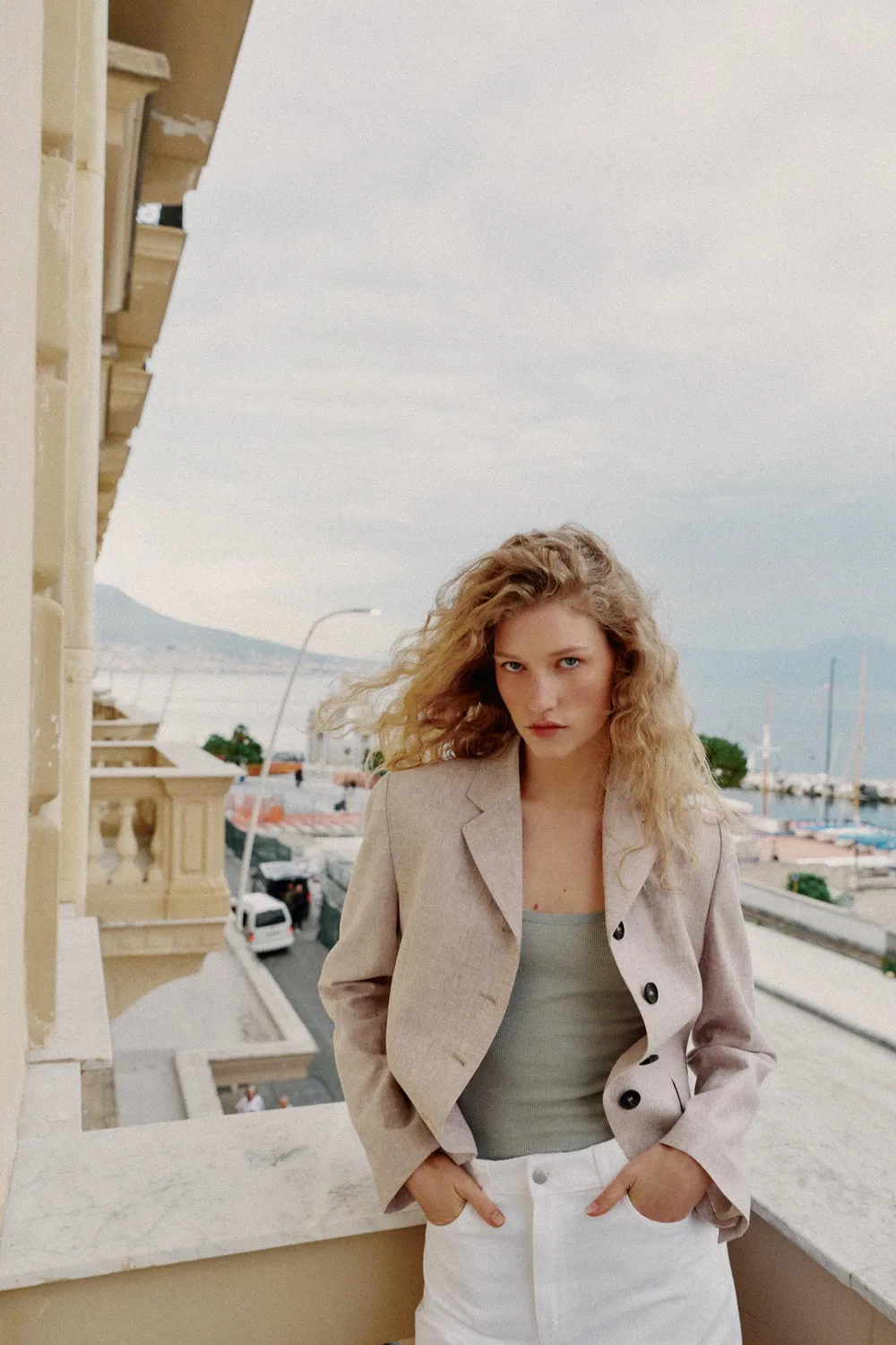 Прямой блейзер из льняной смеси с вытачками ZARA, Sand/Marl — фото 2