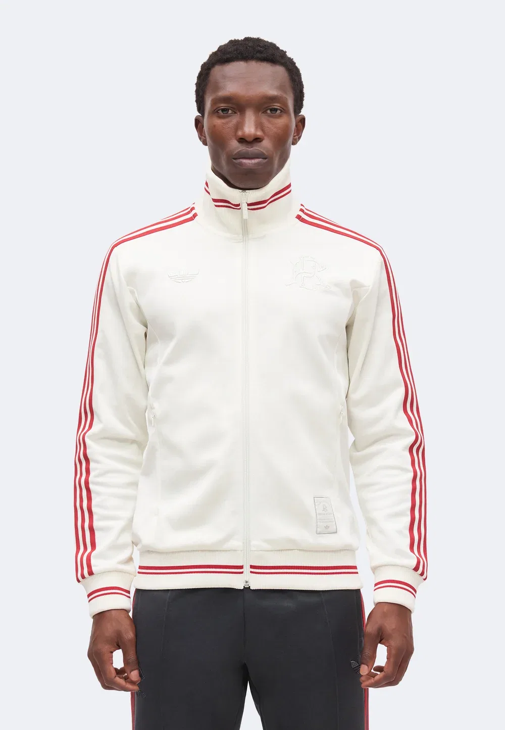 Футбольная форма команды River Plate, посвященная 125-летию стадиона Adidas Originals, Off White