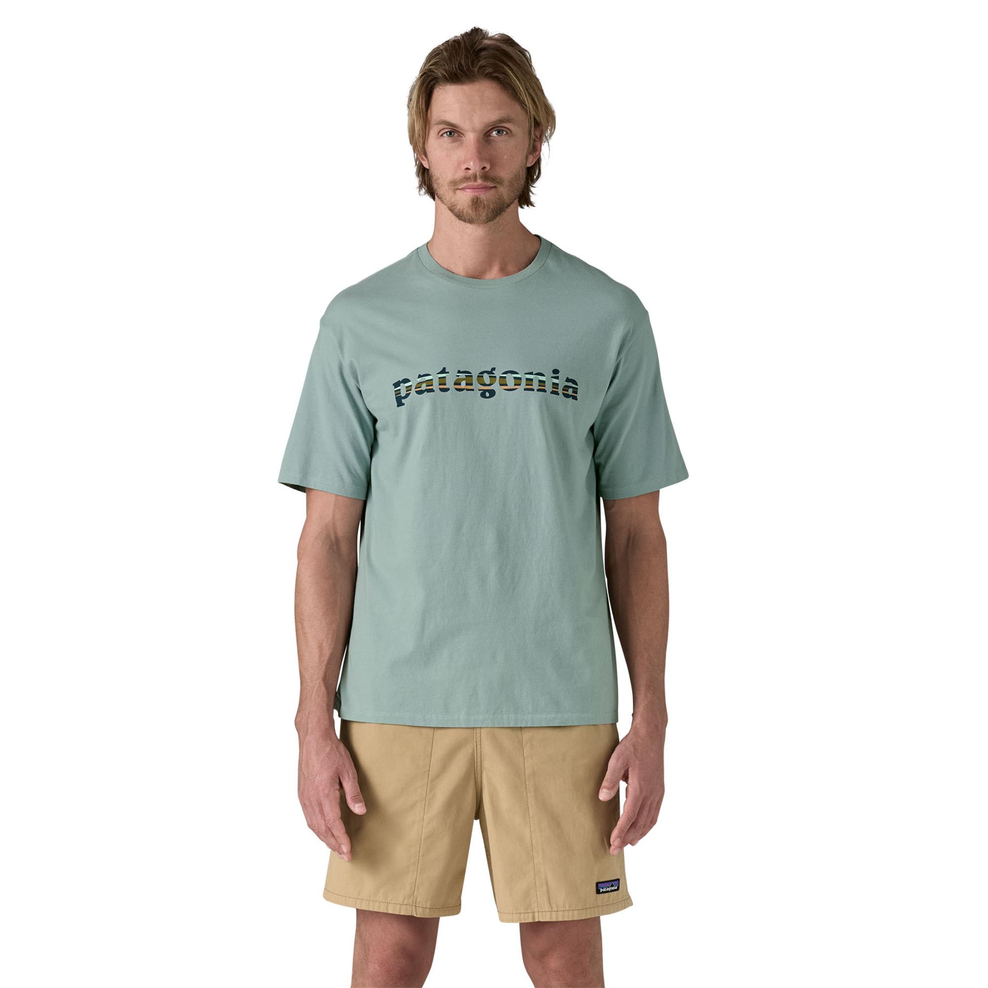 

Мужская футболка из органического хлопка с текстовым логотипом '73'. Patagonia, Thermal Blue, Синий, Мужская футболка из органического хлопка с текстовым логотипом '73'. Patagonia, Thermal Blue