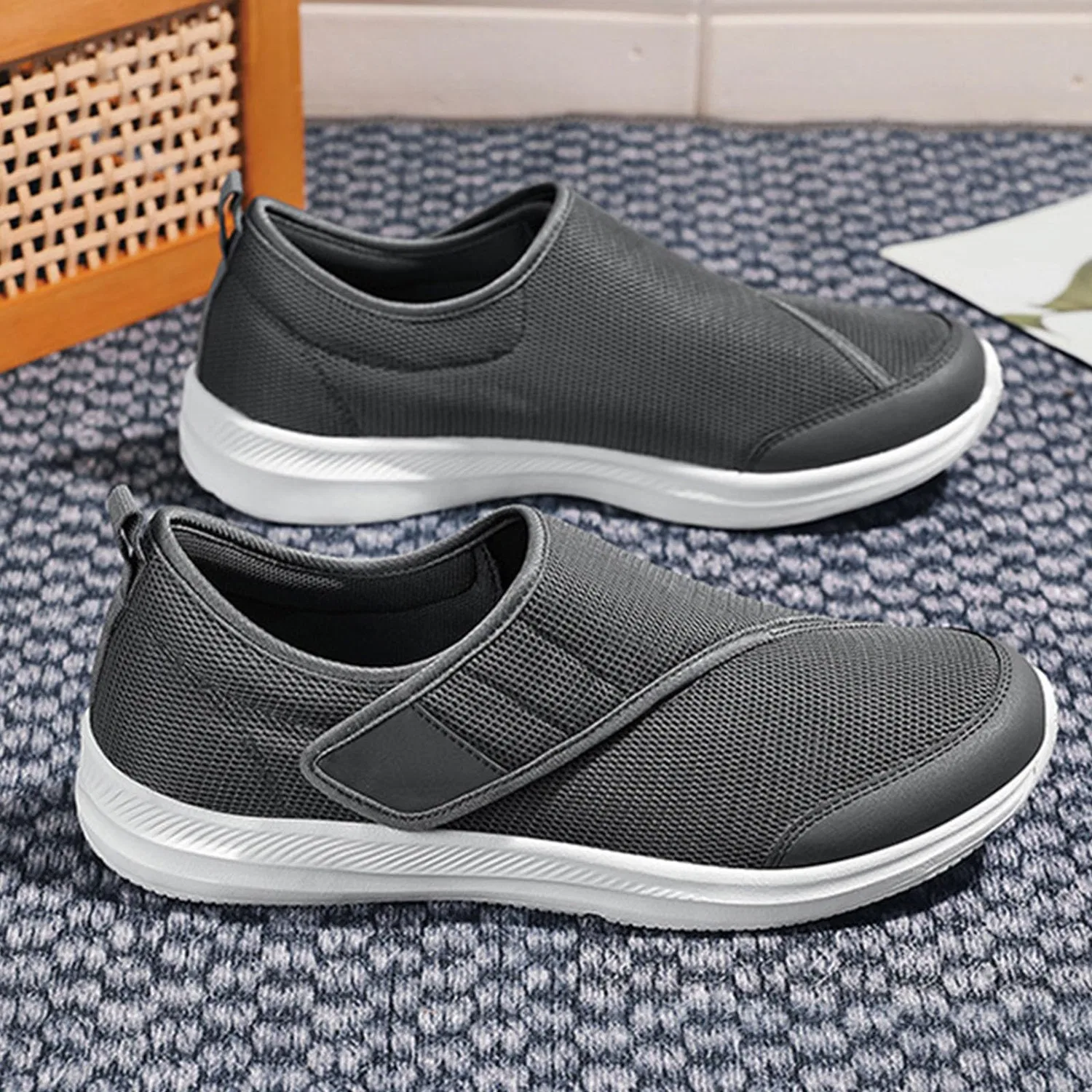Детские кроссовки без шнурков с регулируемым ремешком Breathable Mesh Sneakers, Grey — фото 2