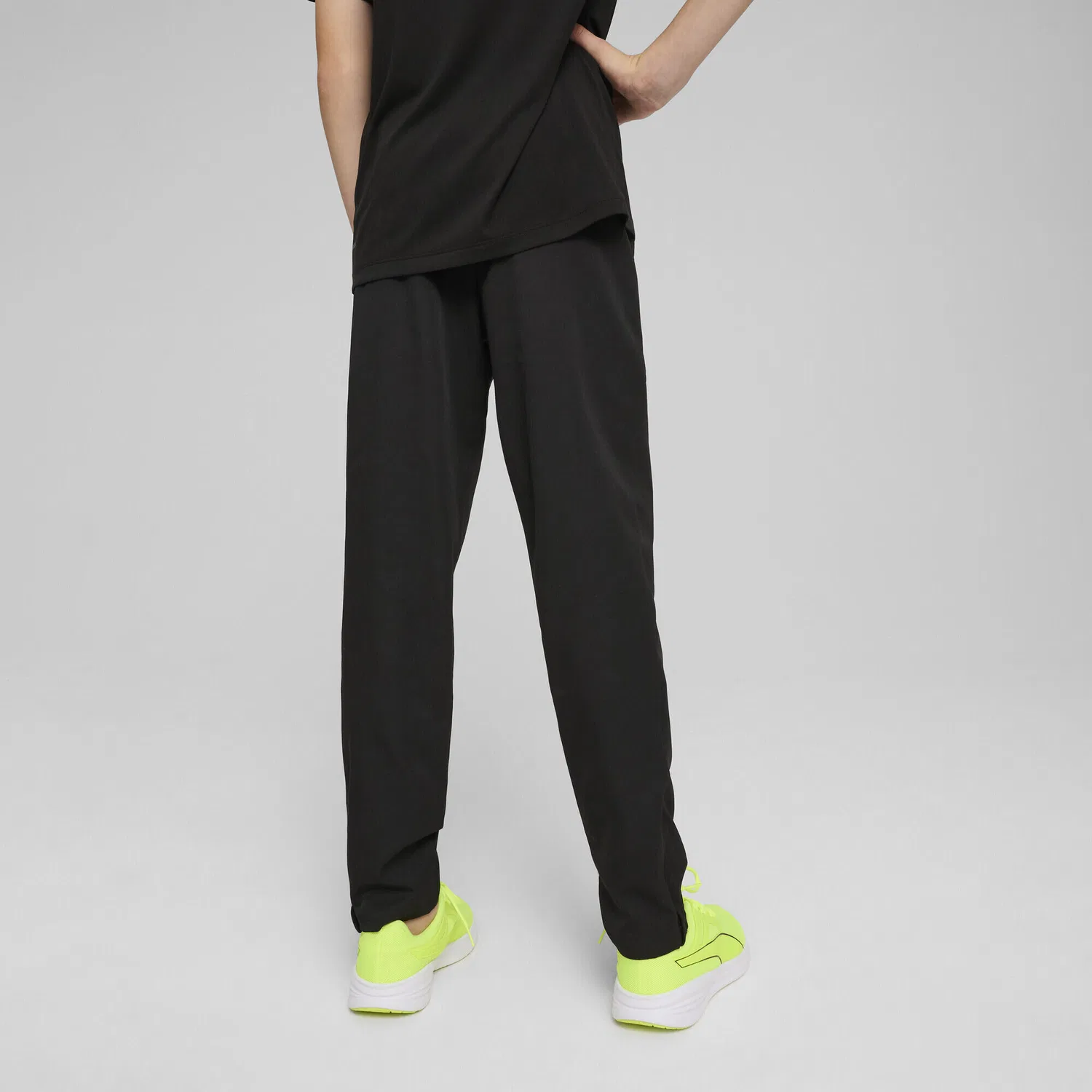 Детские спортивные штаны зауженные Train All Day Essentials Puma, Schwarz — фото 3