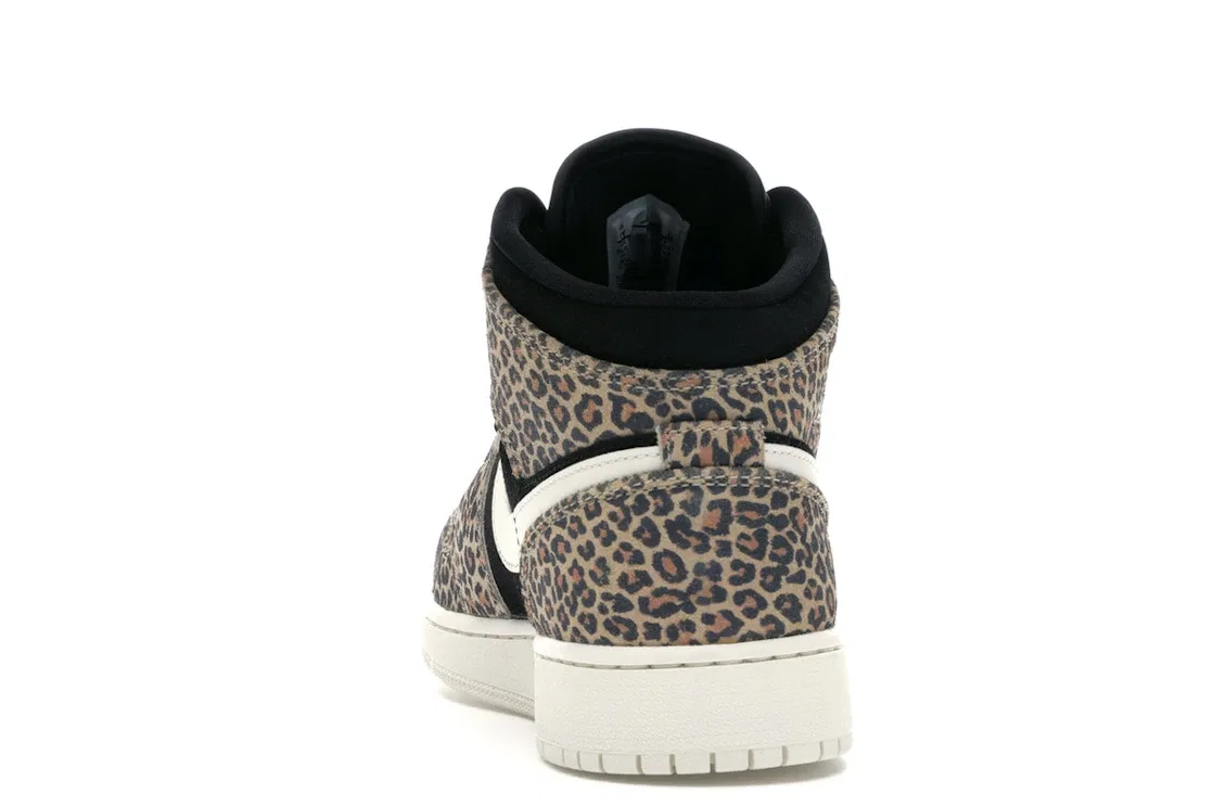 Детские кроссовки Lifestyle с принтом Jordan 1 Mid SE Leopard Jordan, Black/Pale Ivory-Desert Ore — фото 4