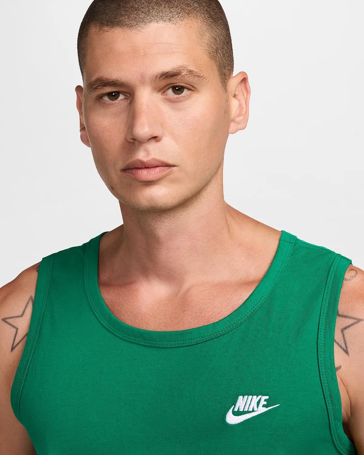 Мужская майка Nike Sportswear Club, Malachite — фото 3