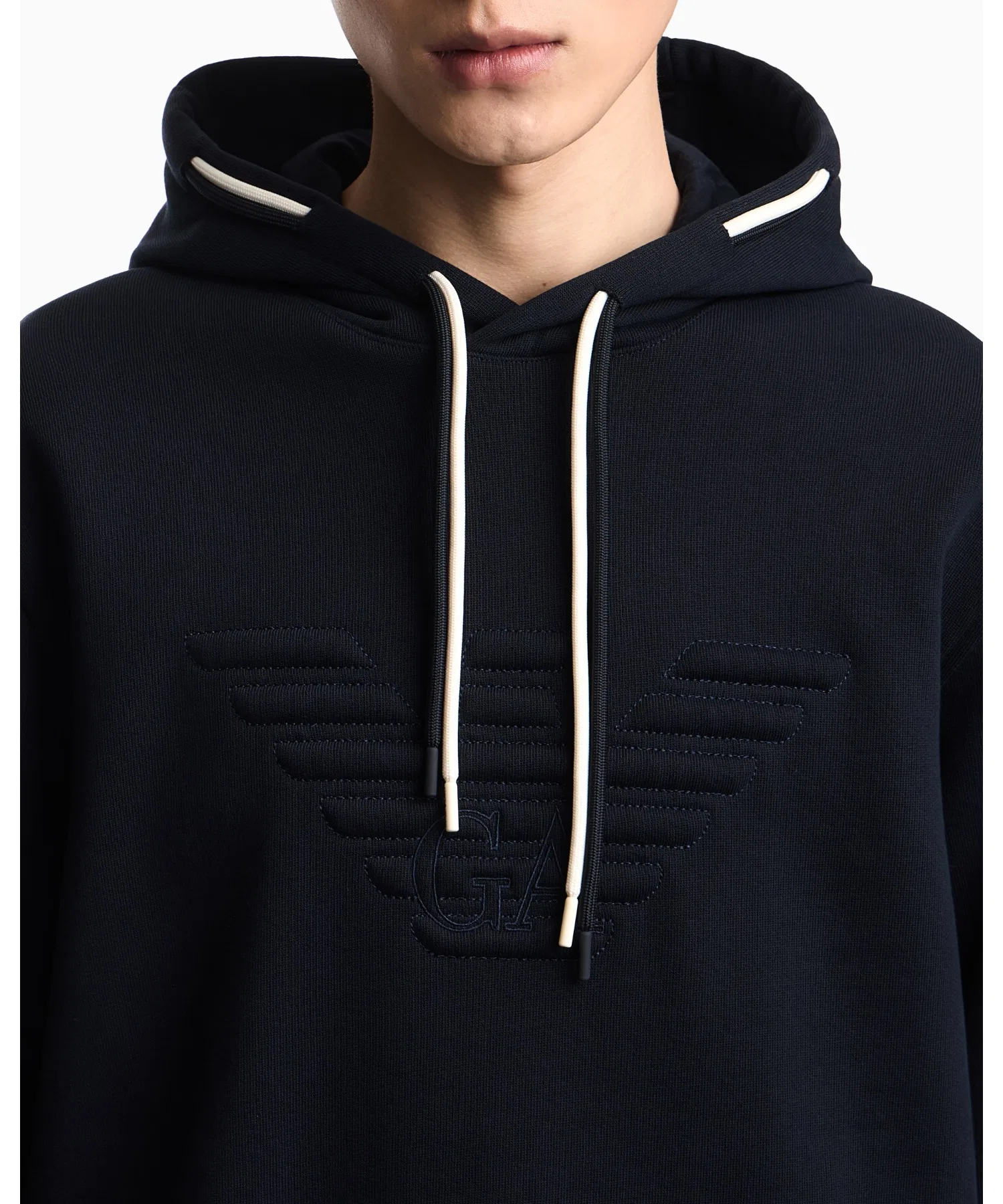 <Эксклюзивно онлайн> [Emporio Armani] Толстовка с капюшоном свободного кроя, из французского махрового трикотажа, с изображением орла. — фото 3