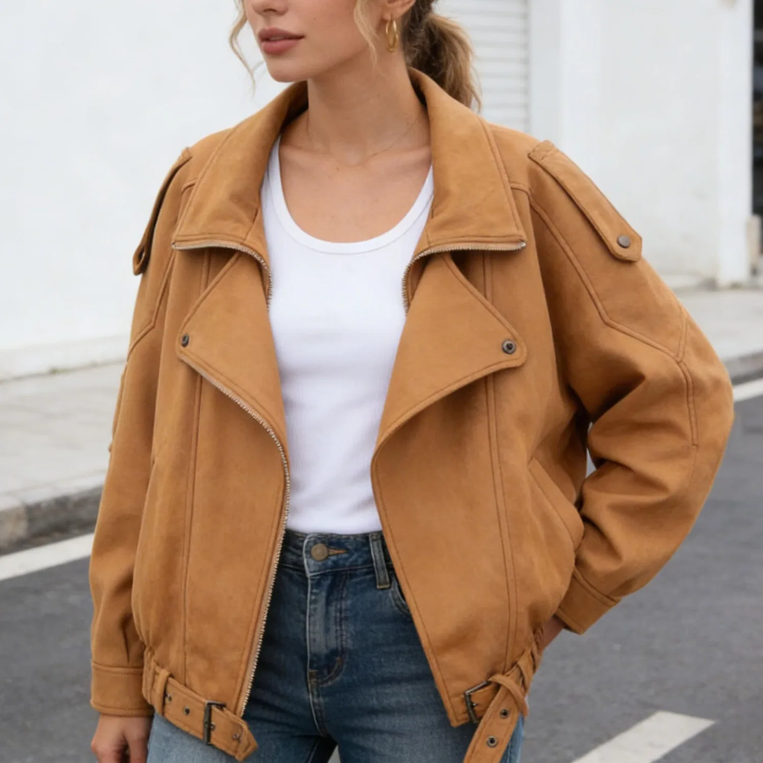 Женская куртка-косуха из искусственной замши с поясом, dark khaki — фото 2