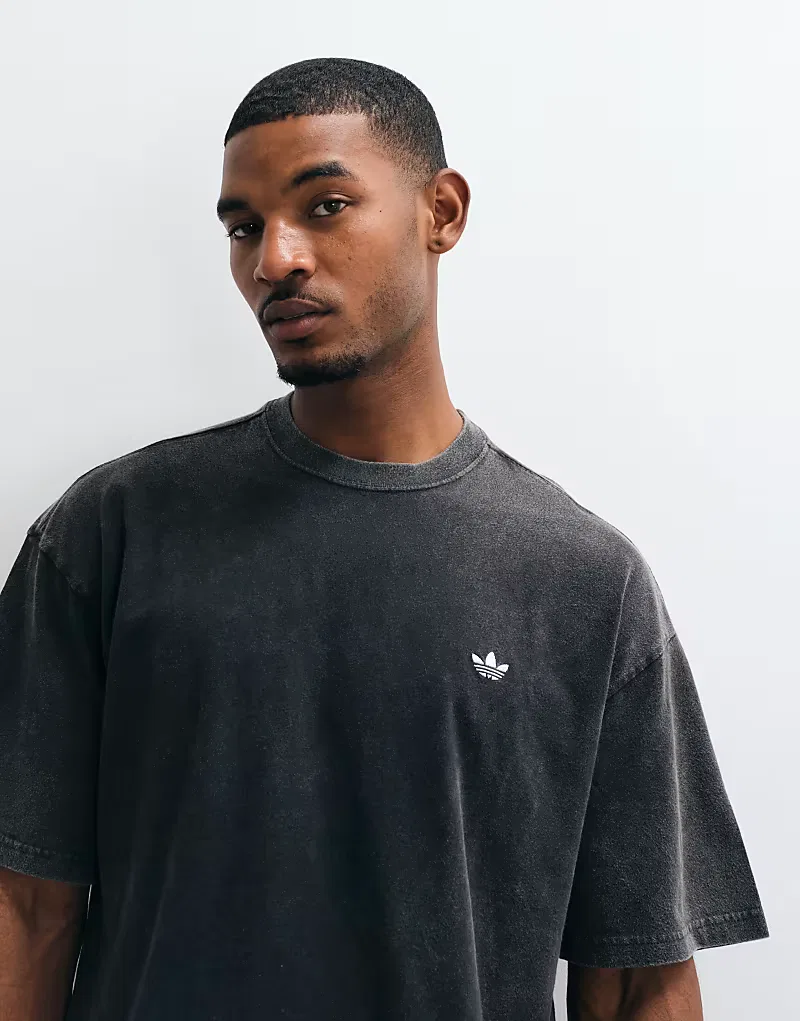 Футболка Adidas Essentials с тремя полосками, выцветшего, черный