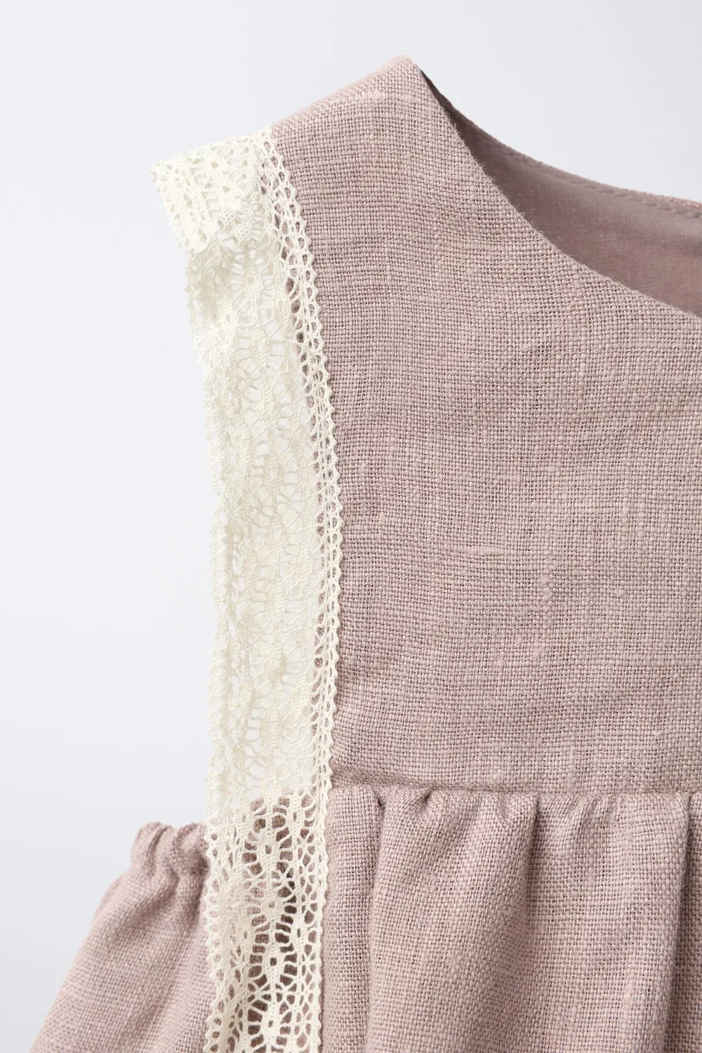 Комбинезон из 100% льна с кружевом ZARA, dirty-mauve — фото 3