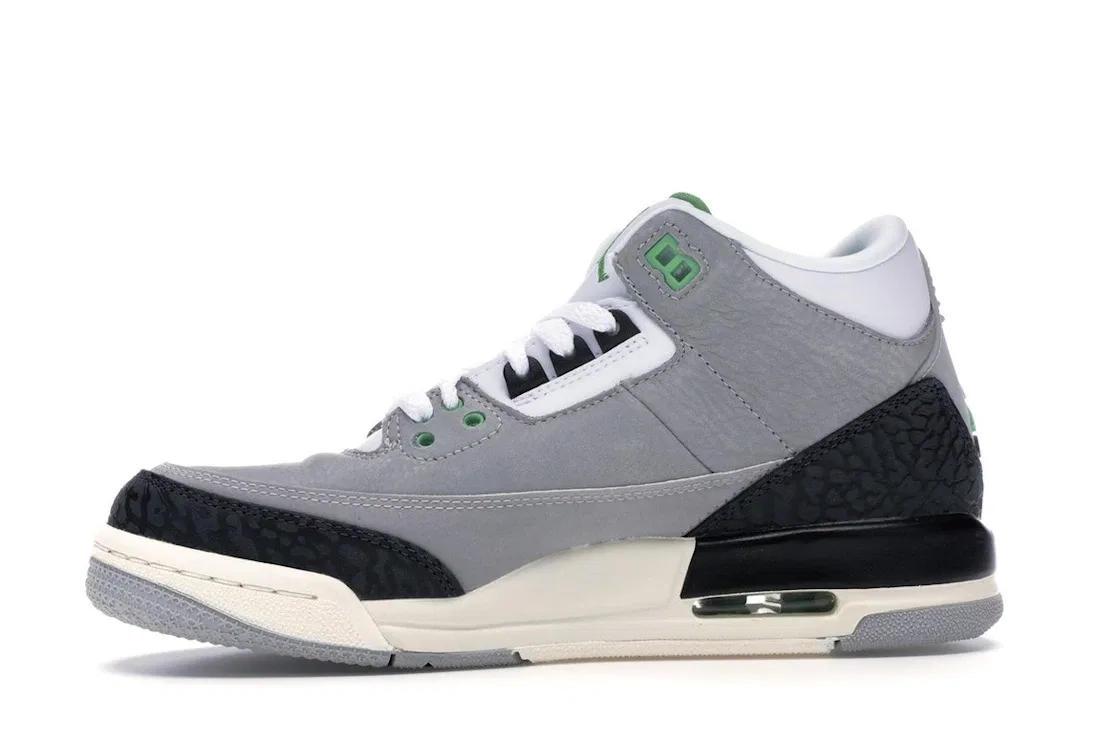 Детские кроссовки Lifestyle с принтом Jordan 3 Retro, Light Smoke Grey/Chlorophyll-Black-White — фото 3