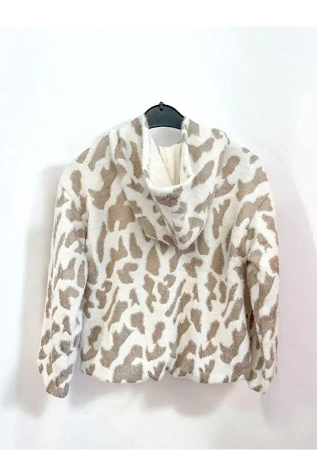 Детское пальто для девочек с принтом Girl'S cotton lined zippered patterned plush coat Zekids, Cream — фото 4