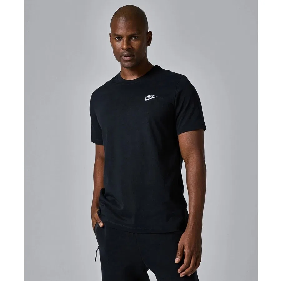 Футболка спортивная с коротким рукавом Nike Sportswear Club Tee, S, Черный — фото 3