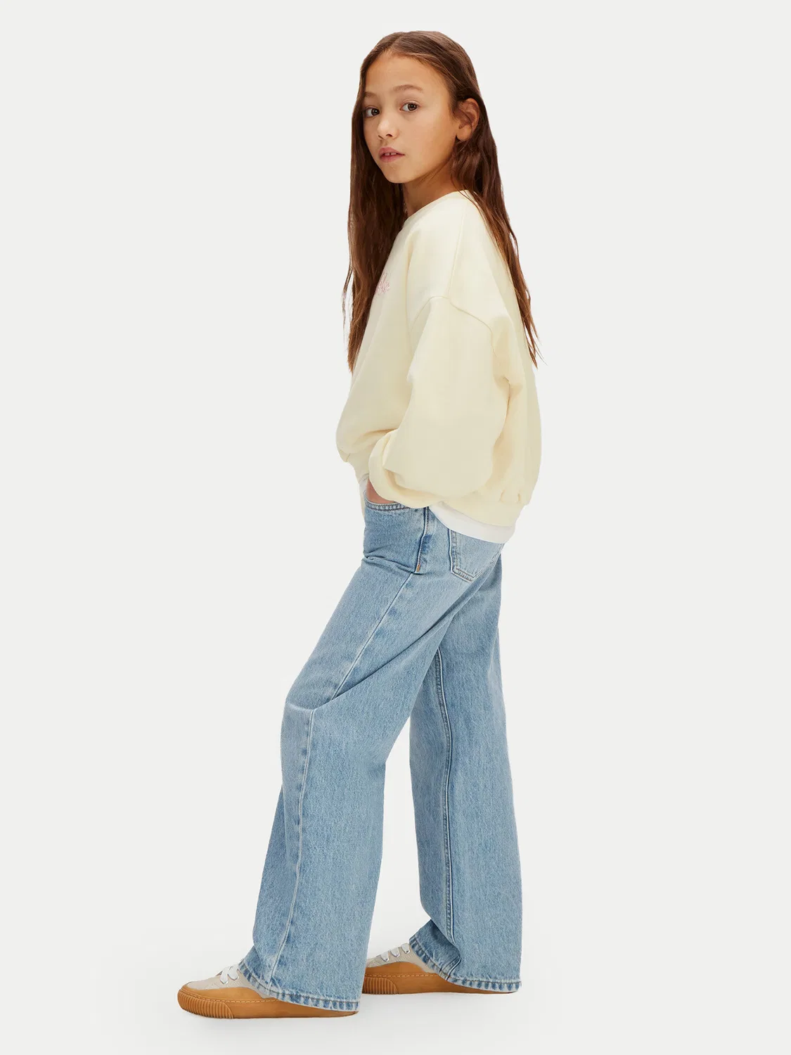 Свитшот свободного кроя для девочки Calvin Klein Jeans, бежевый — фото 4