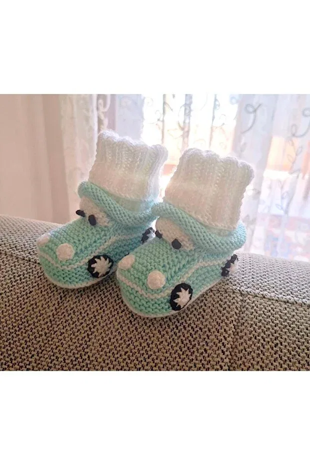Детские пинетки для новорожденных вязаные с рисунком Hand knitted unisex baby booties with car figure Minohouse, Green