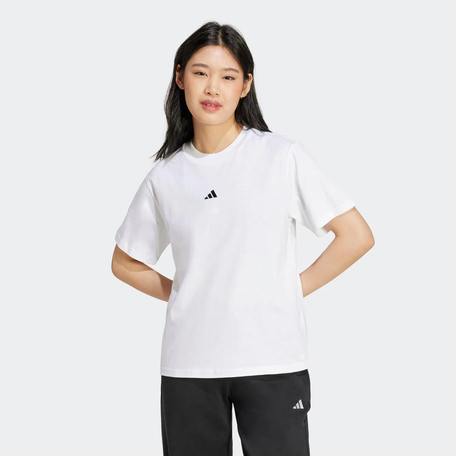 Женская хлопковая футболка Adidas, Weiß — фото 2