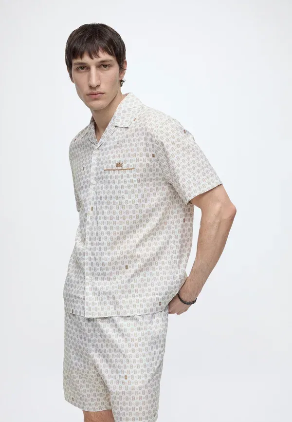 Рубашка Lacoste с принтом, короткий рукав, цвет белый — фото 4