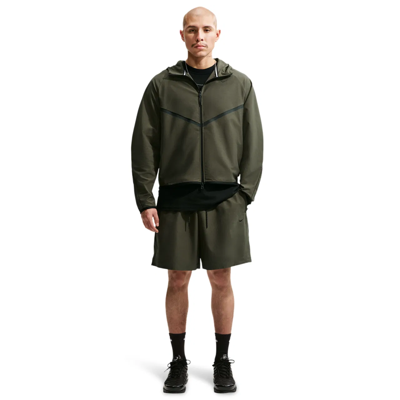 Мужские шорты Tech Shori Knit Nike, цвет Cargo Khaki/Black — фото 3