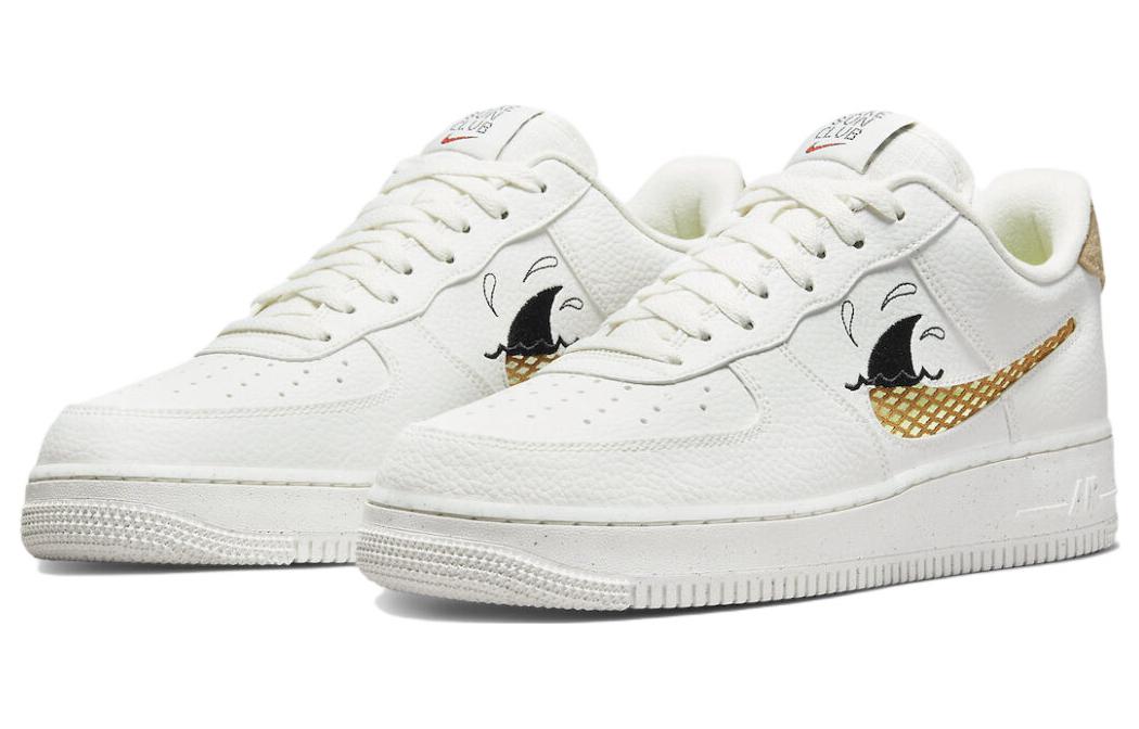 Кроссовки Nike Air Force 1 Low '07 LV8, белый/золотой — фото 3