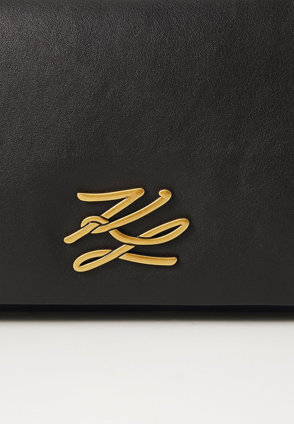 

Сумка через плечо AUTOGRAPH KARL LAGERFELD, черный