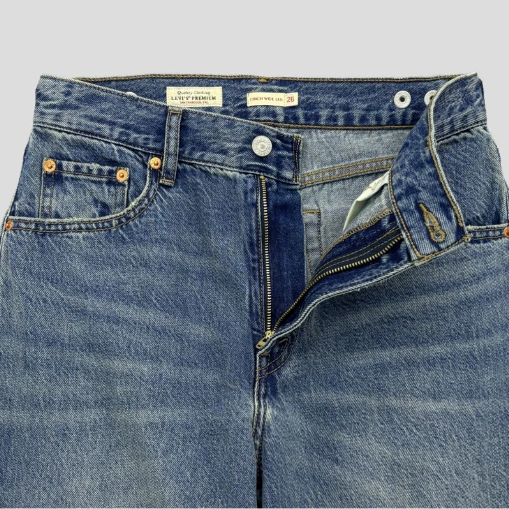 Мужские джинсы Cinch Wide Leg синие от Levi's — фото 2