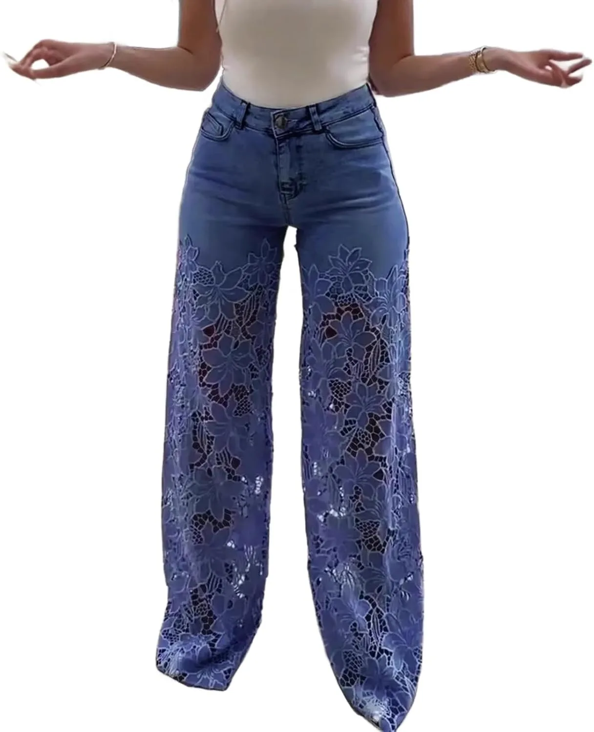 

Джинсы с кружевными вставками и потертостями