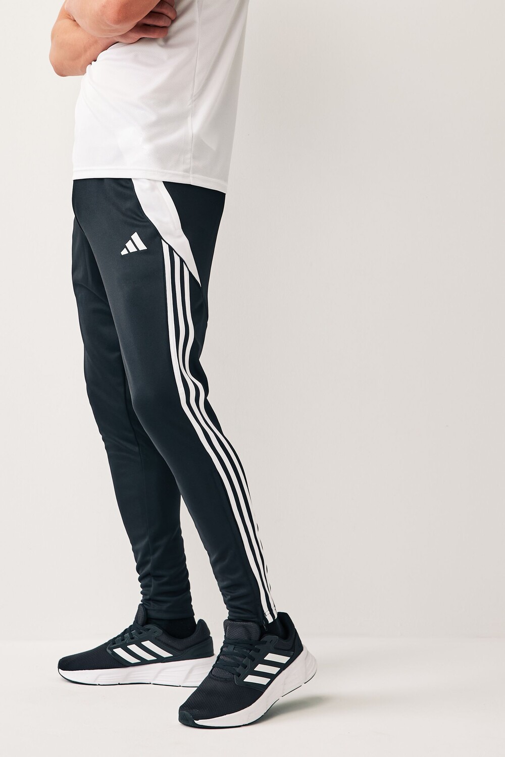 

Спортивные брюки Тиро 24 Adidas, черный