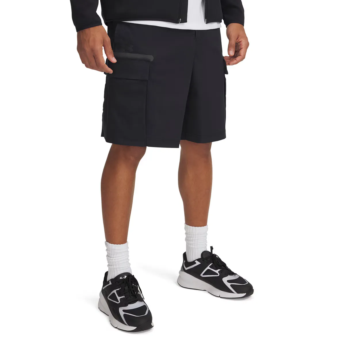 

Under Armour Мужские шорты UA Unstoppable Utility, черный