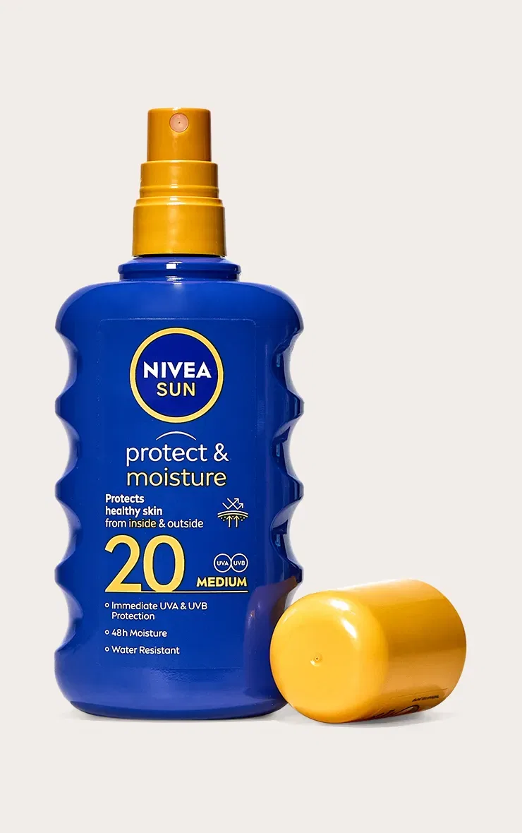Солнцезащитный спрей SPF 20 Nivea Sun Protect & Moisture Prettylittlething, белый — фото 2