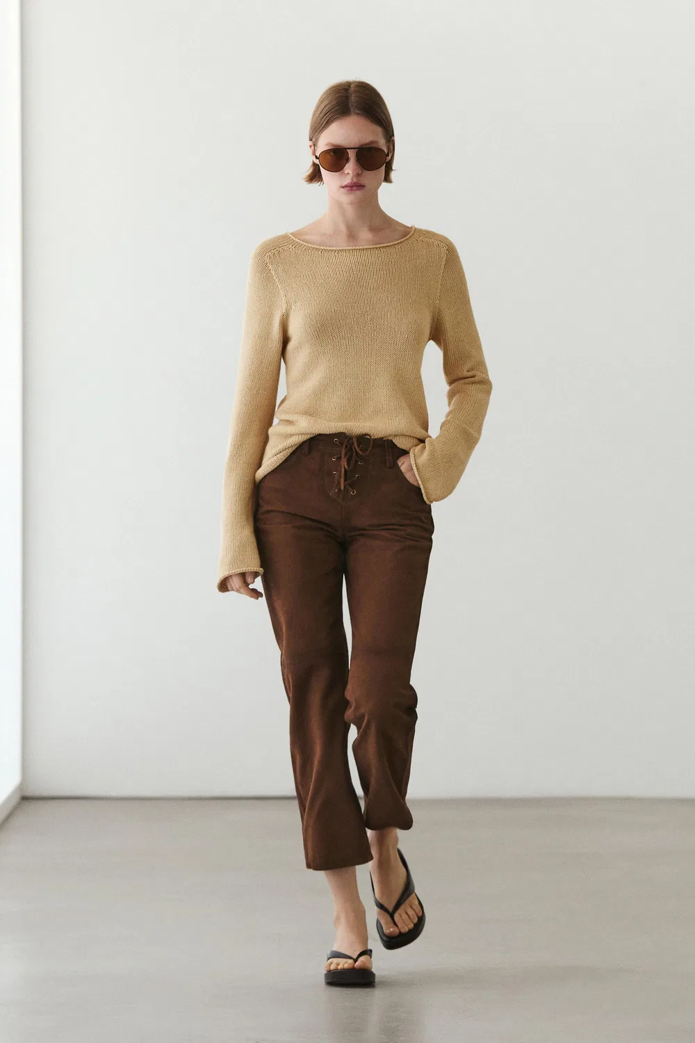 Укороченные замшевые брюки на шнуровке Massimo Dutti, коричневый