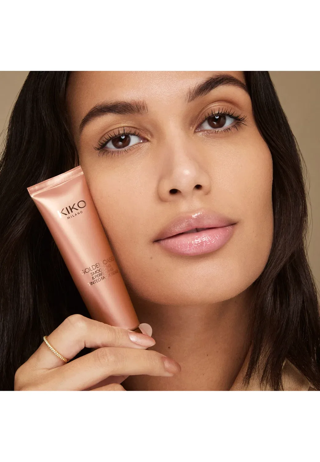 Тонирующий крем для лица Golden Oasis Smoothing & Perfecting - увлажняющий тонирующий крем Kiko Milano, Neutral Beige, 30 мл — фото 4