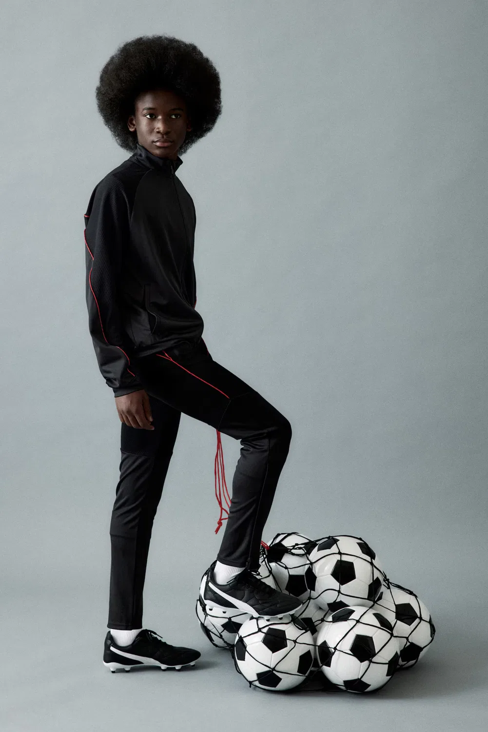 Футбольные брюки Drymo стандартного кроя H&M, Schwarz