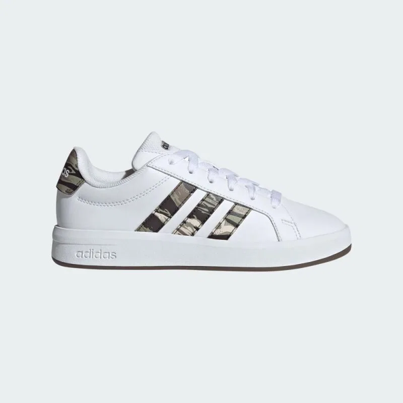 Детские кроссовки с перфорацией Adidas Junior KI5695, Weiss