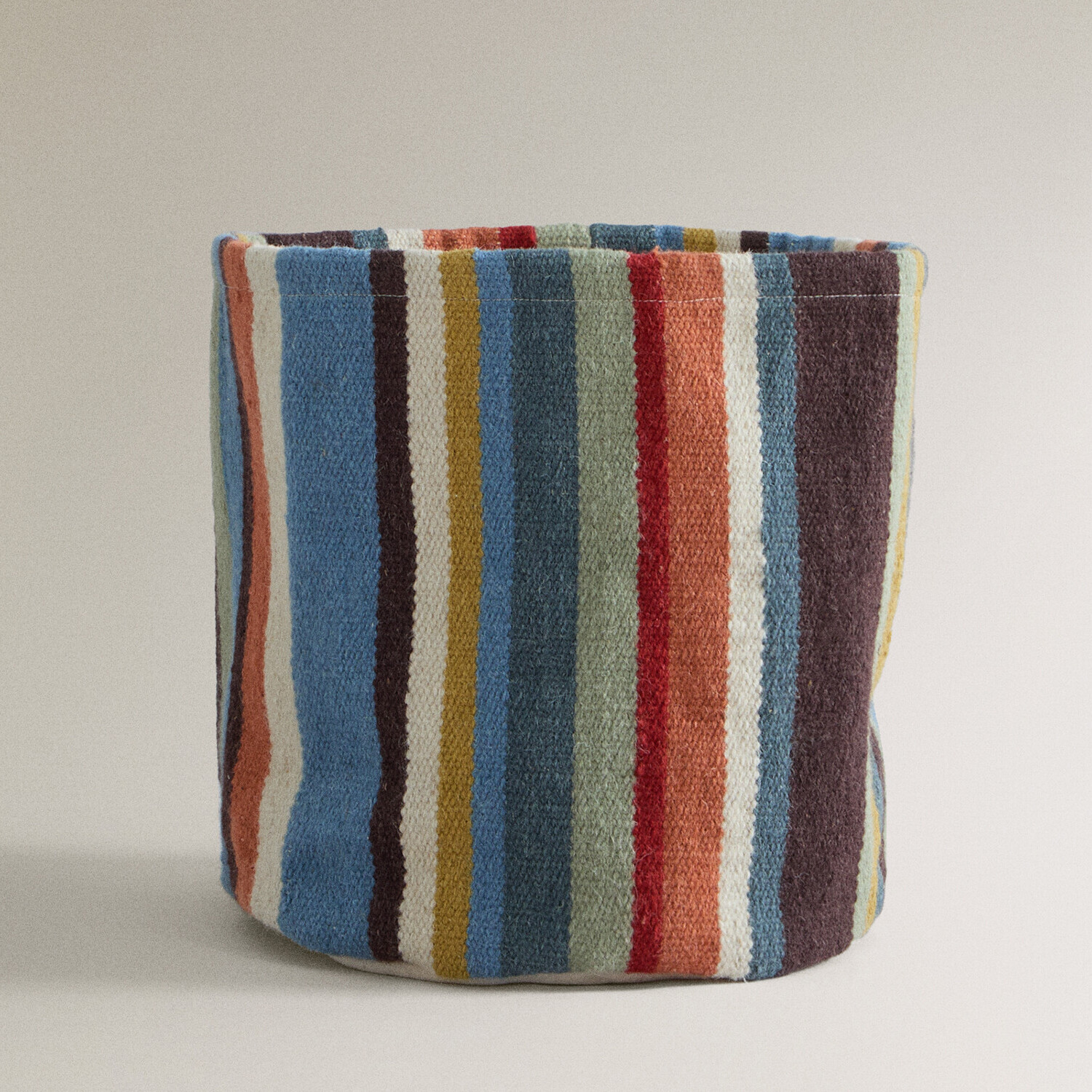 

Корзина Zara Home Coloured Stripe