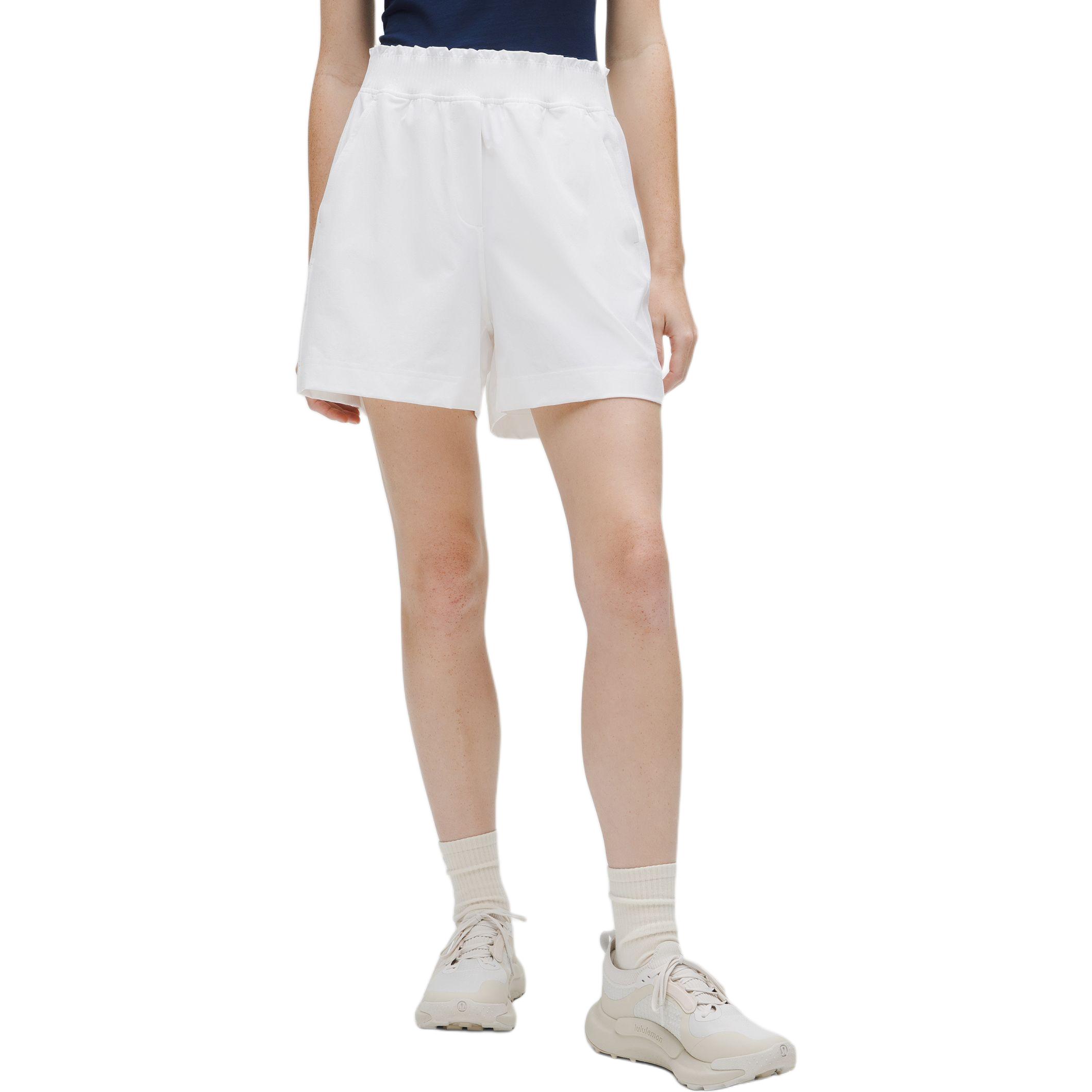 

Женские повседневные шорты 4' с эластичным рюшированным поясом Lululemon, белый