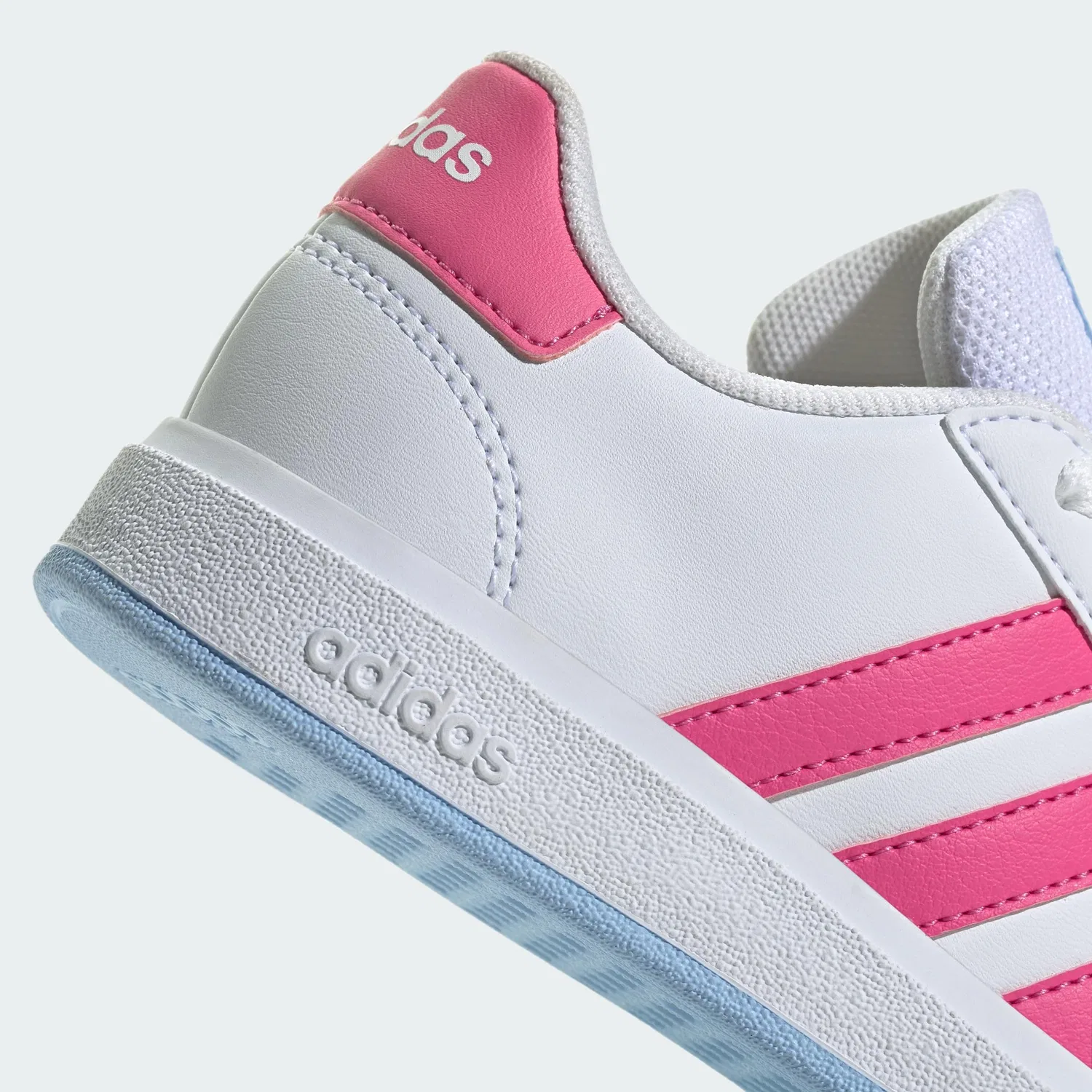 Детские кроссовки для мальчиков с полосками Grand Court Lifestyle Tennis Lace-up Adidas, Ftwr White Pulse Magenta Glow Blue — фото 4