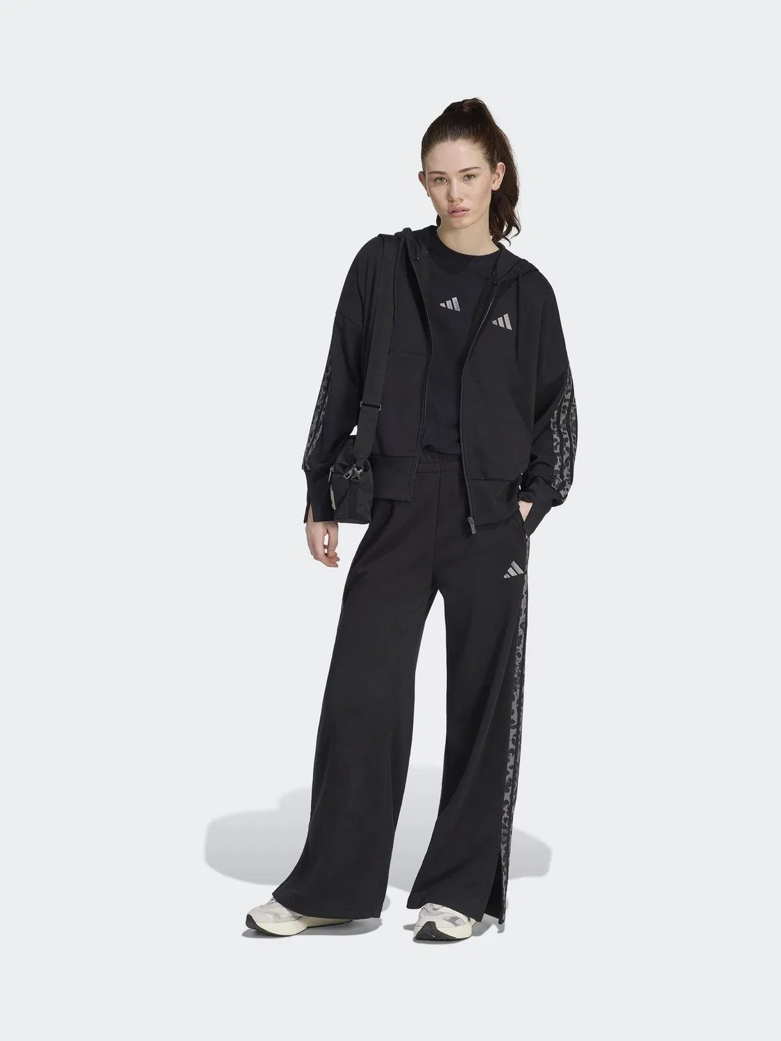 Толстовка на молнии с капюшоном, Animal Print, Essentials 3-Stripes adidas, черный/Animal — фото 3