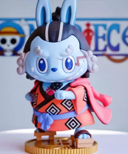 

Фигурка POP MART Labubu The Monsters X One Piece Jinbe