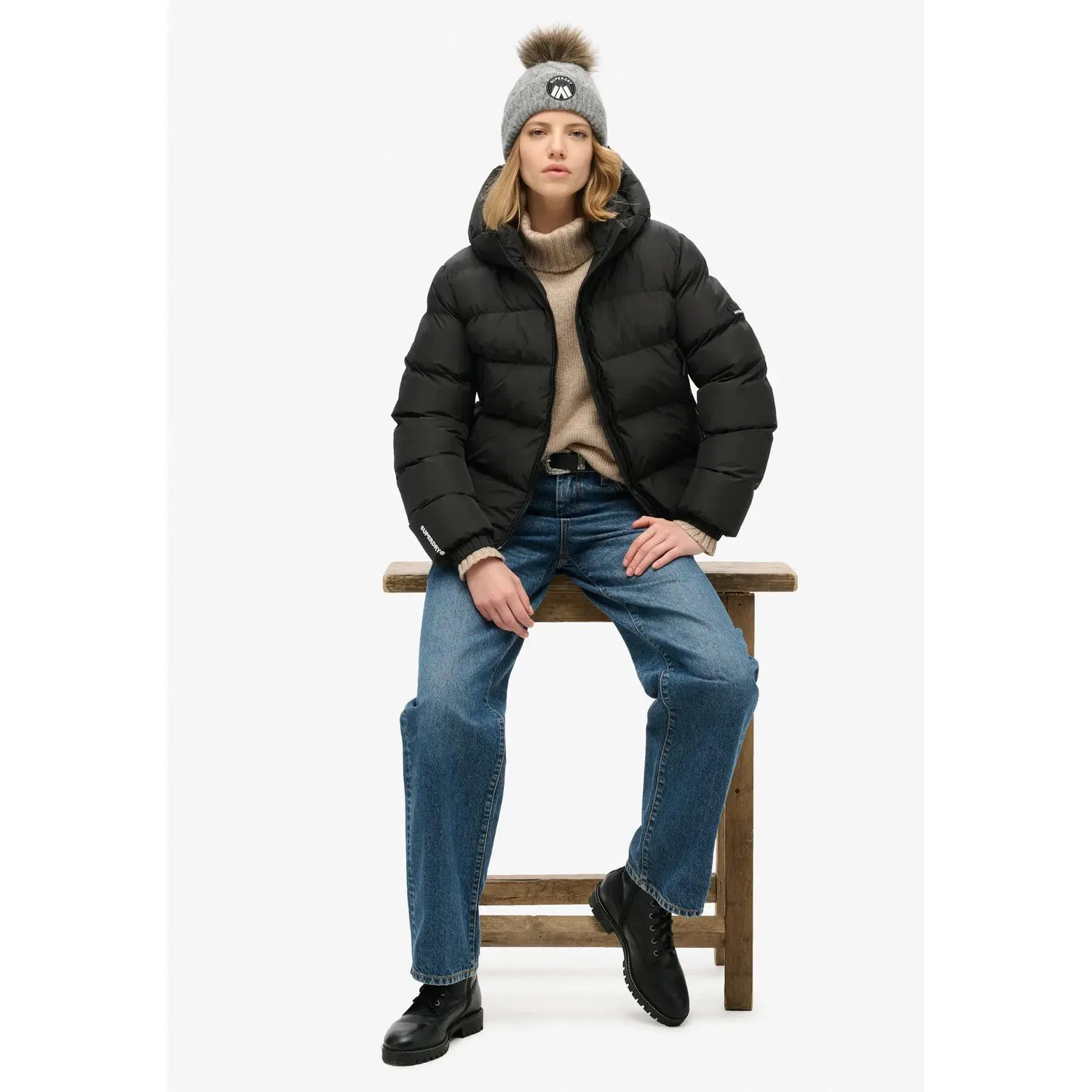 Женская утепленная куртка с капюшоном Superdry Hooded Sports, Schwarz — фото 3