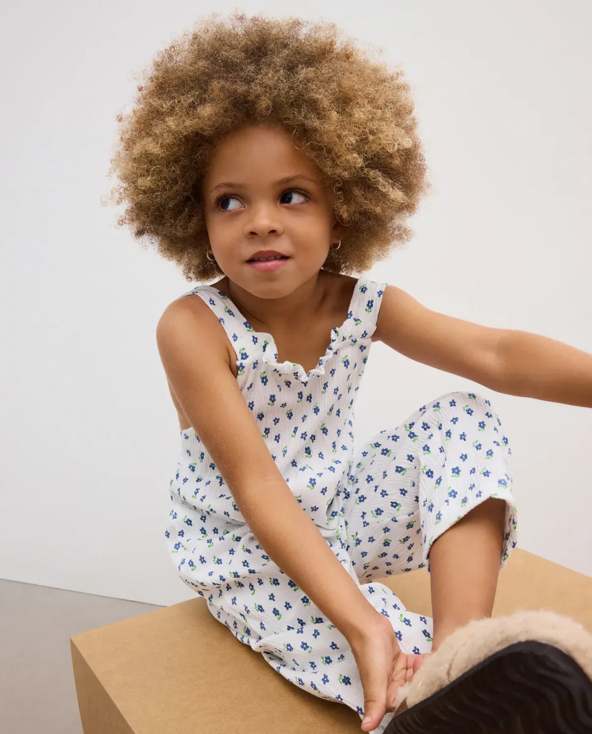 Детское платье для девочек с принтом Wrinkled All Over Print Kids El Corte Inglés, Blanco — фото 2